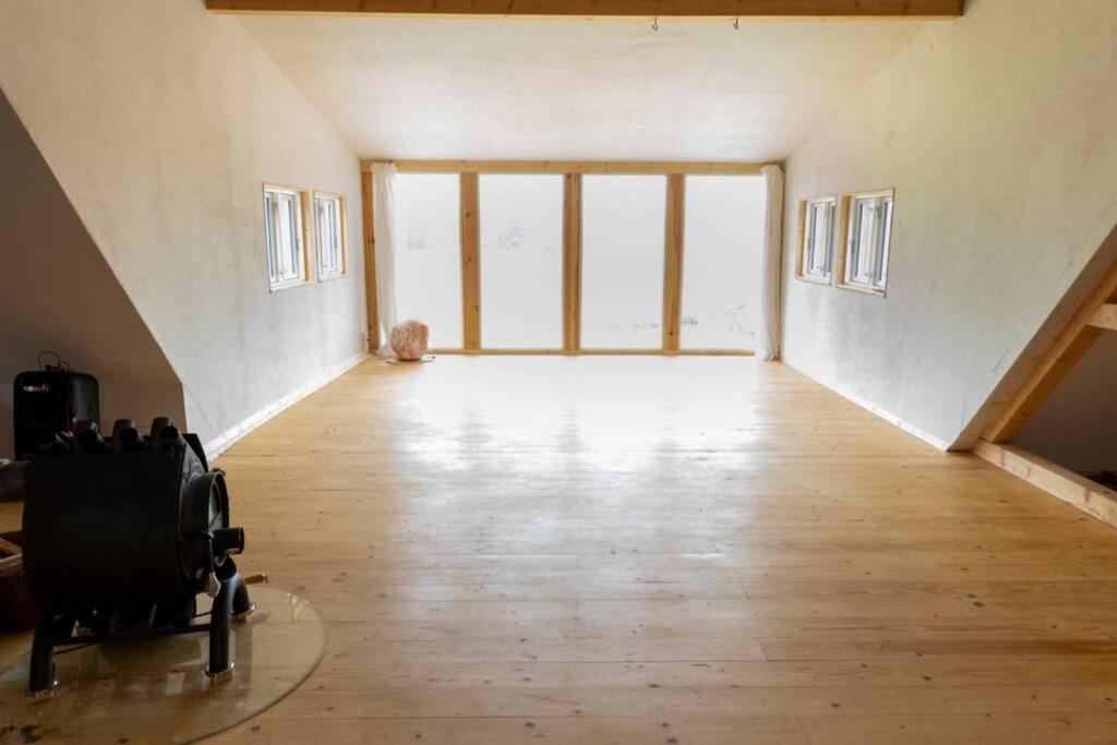 Heimaey, Ljosheimar Apartamento Passee Exterior foto